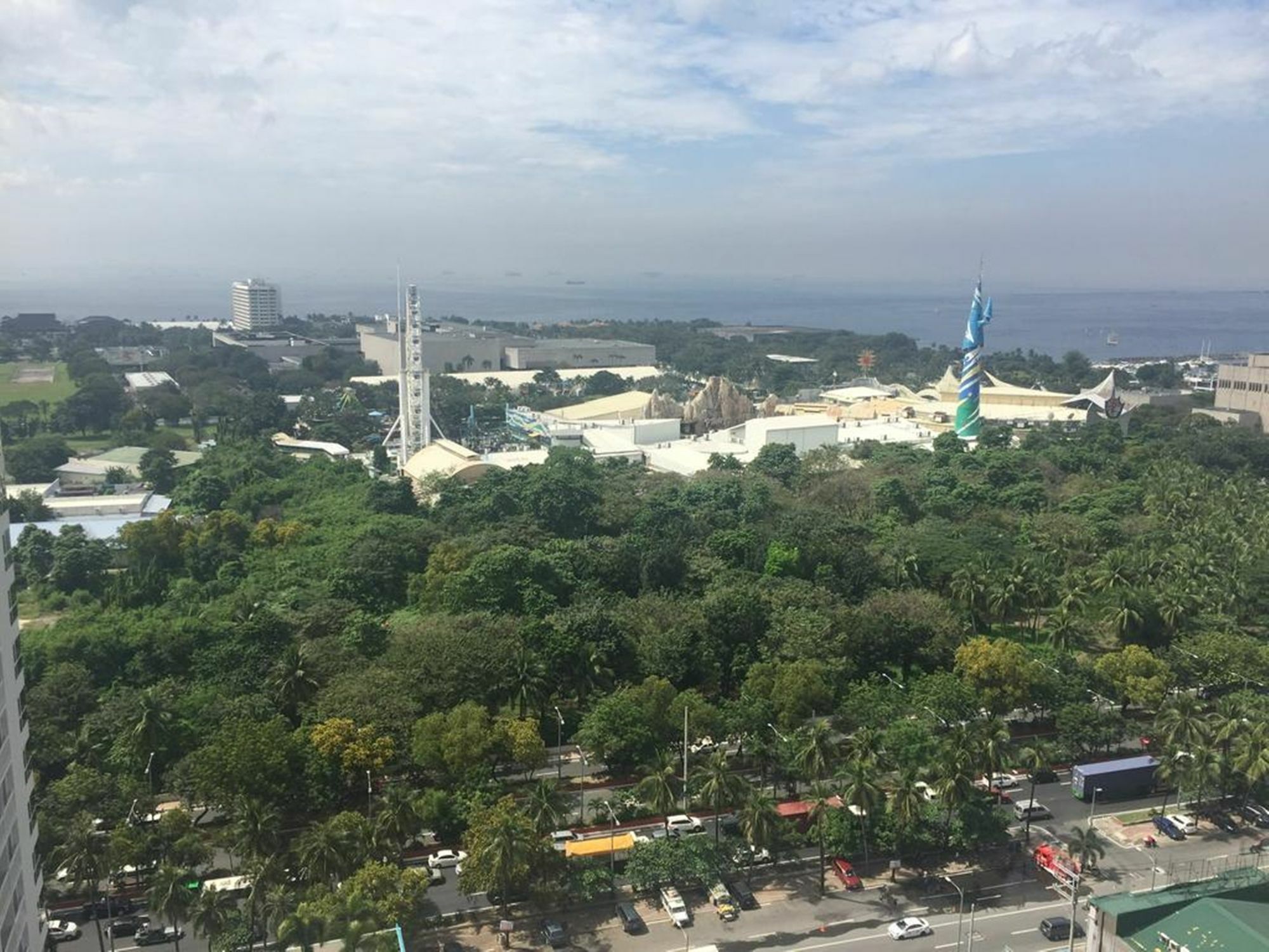 Maxstays - Max View @ Breeze Residences Pasay Exterior photo